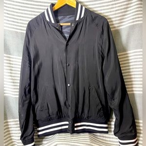 Unknown‎ Men’s Black and White / Tiger Stripe Reversible Bomber Jacket Size M/L